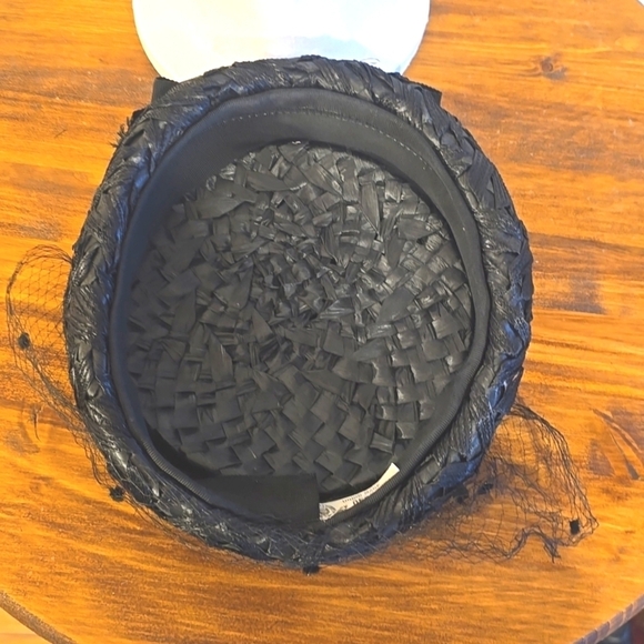 Womens Vintage Black Woven Straw Dress Hat with BOW Netting 1950'S/1960 - Picture 7 of 7